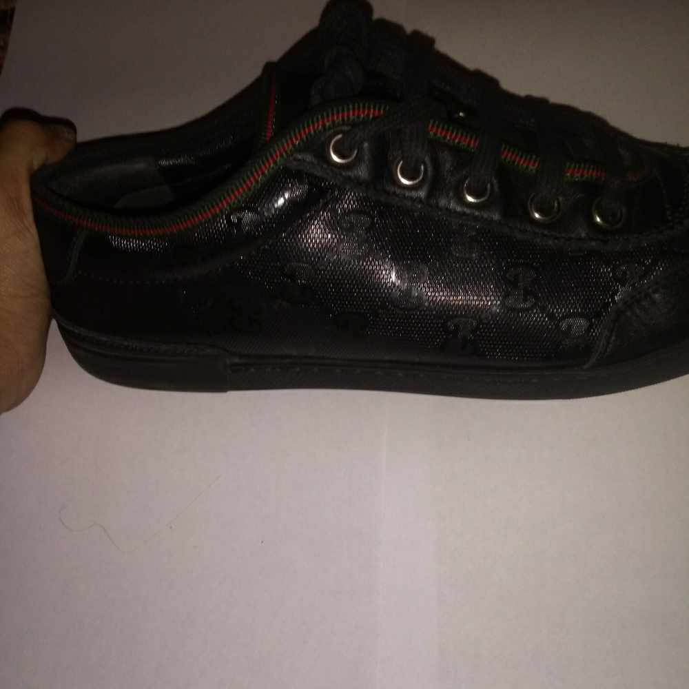 Gucci shoes real
